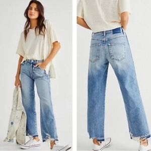 AMO Sophie crop destroyed jeans 24